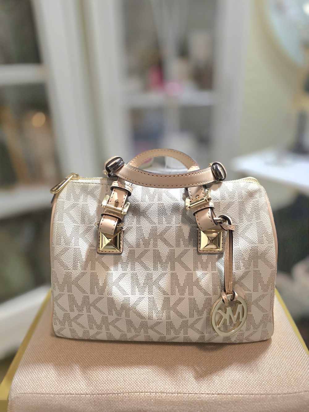 Michael Kors Speedy Cream/Beige Signature MK Satchel - Picture 9 of 12